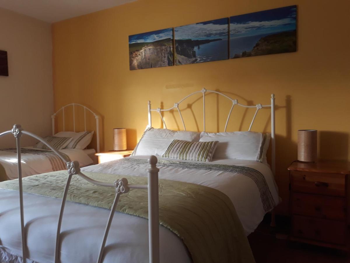 ليسدونفارنا Slieve Elva B&B المظهر الخارجي الصورة
